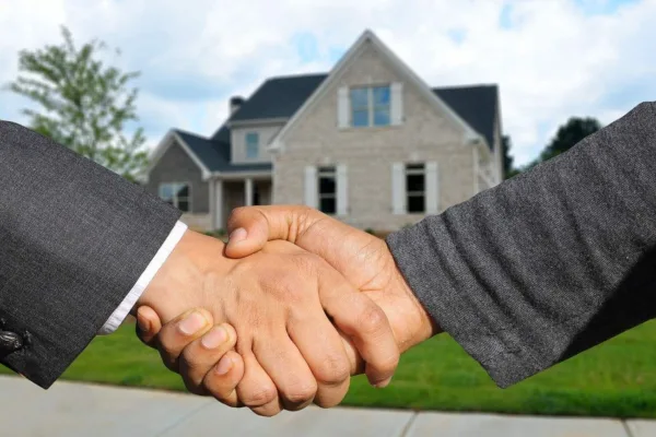 Umowa przedwstępna a rezerwacyjna kupna domu/mieszkania